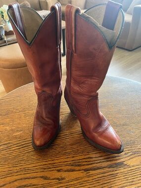Frye Rustic Red-Brown Leather Ankle Western Boots